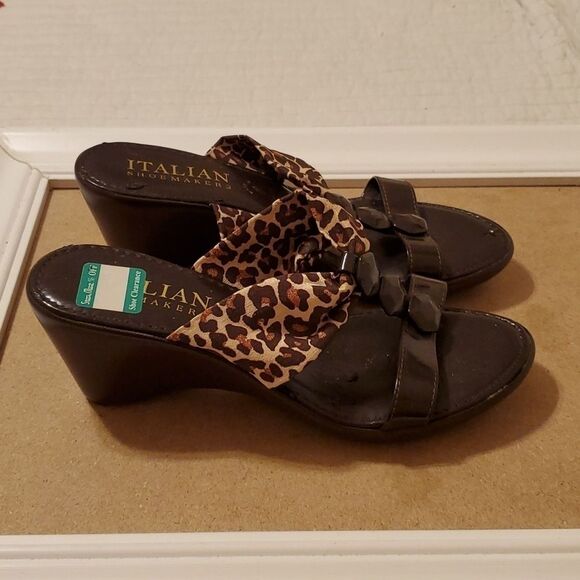 NWT Italian Shoemakers brown animal print wedge sandals size 8.5 - Picture 7 of 9